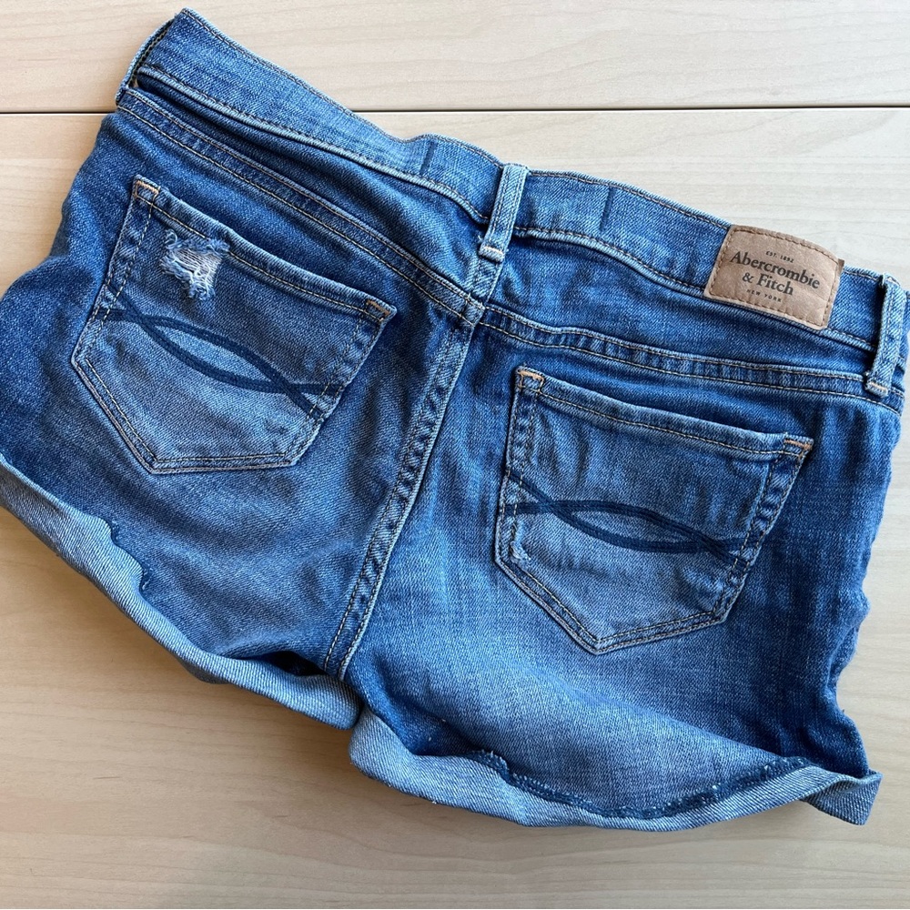 Abercrombie & Fitch Jean Shorts - Picture 3 of 6